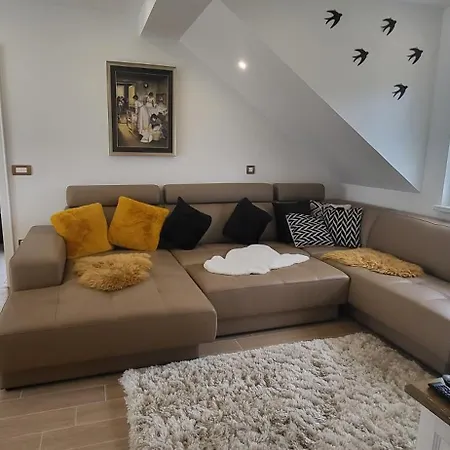 Villa Hojnik *
